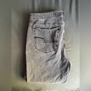 Women’s American Eagle Size 18 Gray Jeans